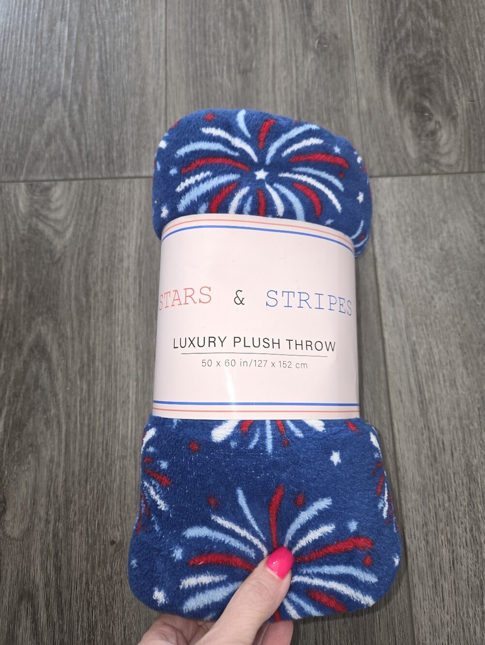 Stars & Stripes Luxury Plush Throw - Blue/Red/White Fireworks, 50x60 In